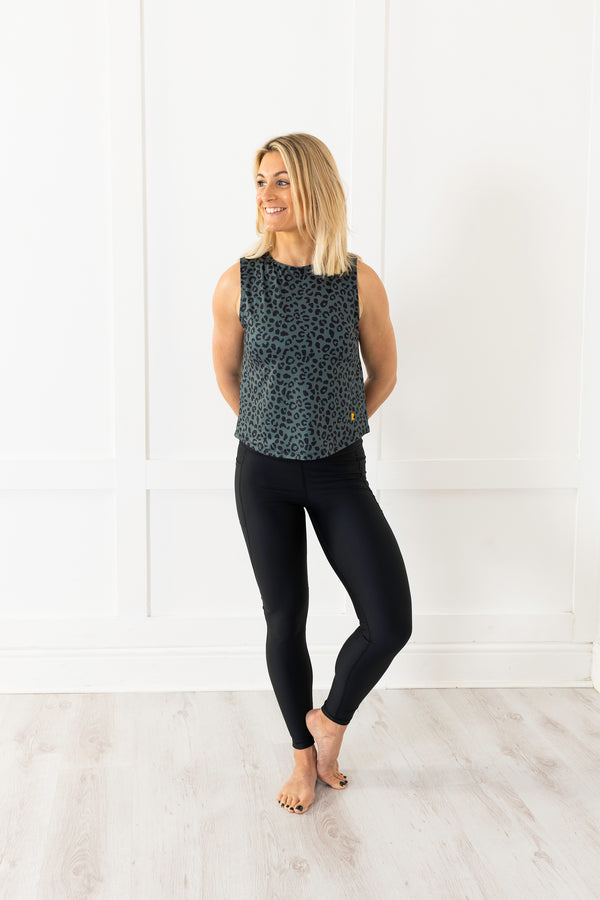 Supportive, functional and comfortable, our leggings feature:  High waisted fit.  Full leg length.  Two side pockets.  Four way stretch and sweat wicking fabric.  Each pair of leggings have been made from 18 recycled plastic bottles in a certified factory.