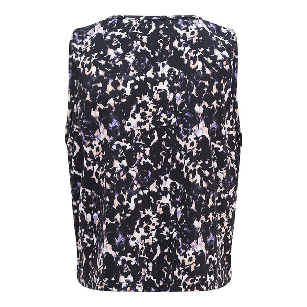 Our stylish Swing Vest features:  Lightweight and sweat wicking fabric.  Loose fit, sits on the hip.  Each vest has been made from 6 recycled plastic bottles in a certified factory.